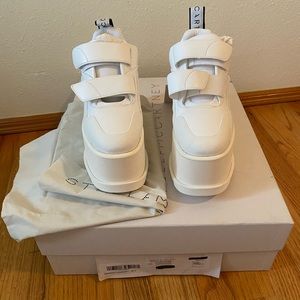 NIB authentic Stella Macartney 👟